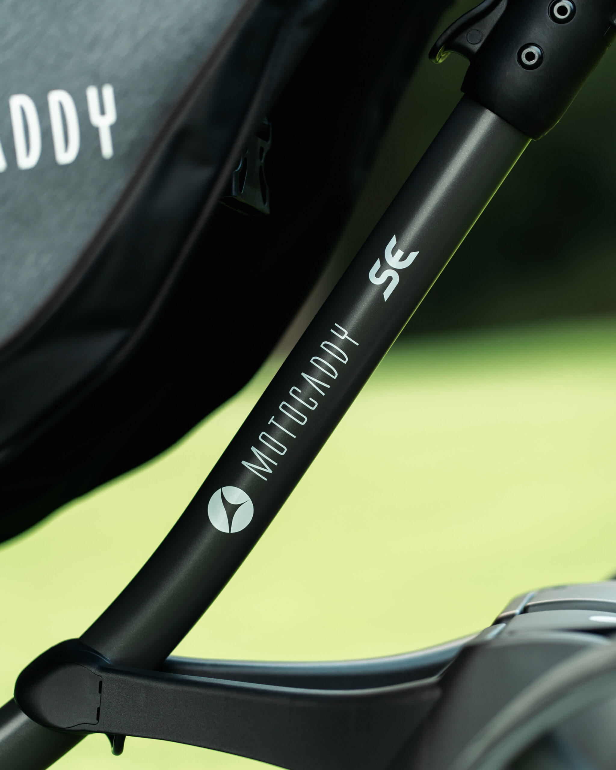 Motocaddy takes a big swing on social